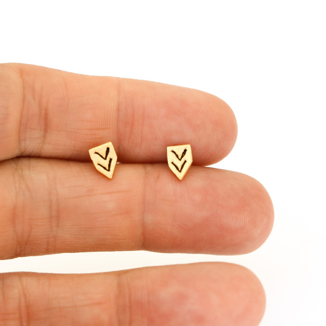 Chevron studs - Chocolate and Steel