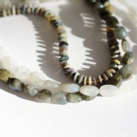 Skipping Stones Gemstone Necklace in Moonstone and Labradorite