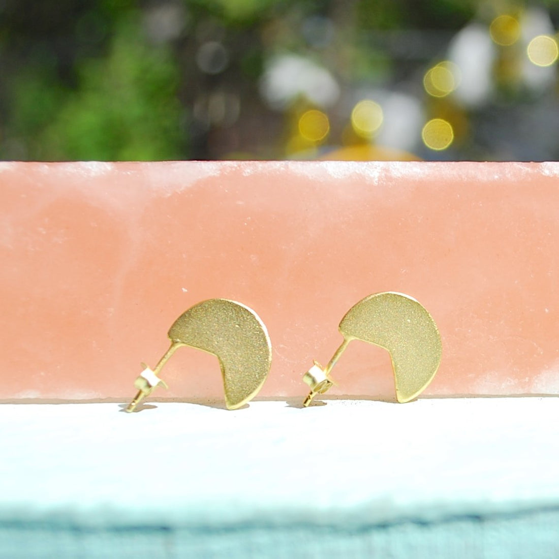 Shield - Small Circle Studs