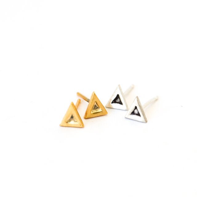 Dark triangle stud earrings - Chocolate and Steel
