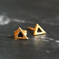 Dark triangle stud earrings - Chocolate and Steel