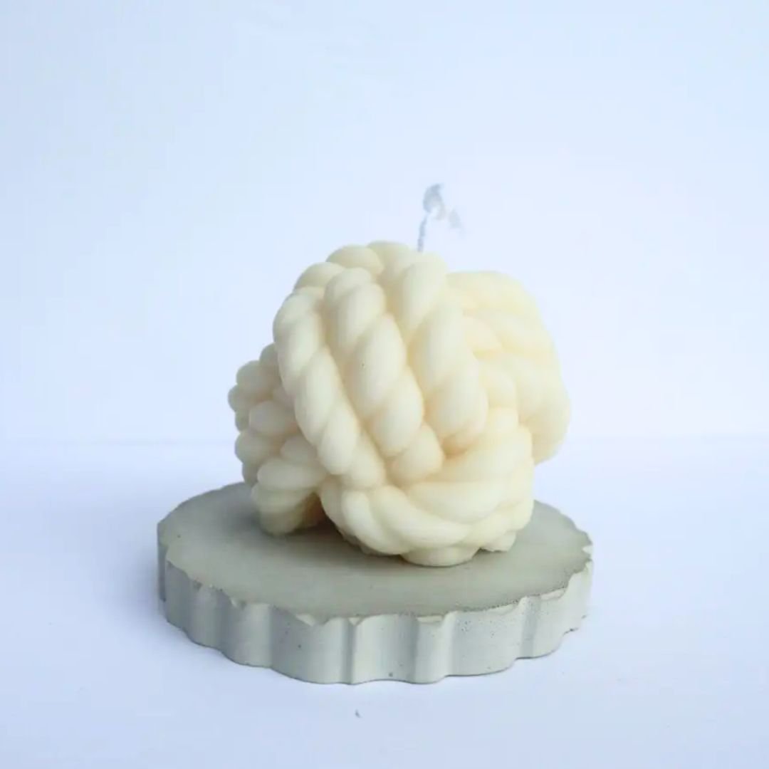 Mama Knot Candle, Soy wax