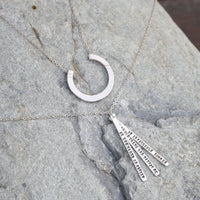 Elan Horseshoe Necklace - Large